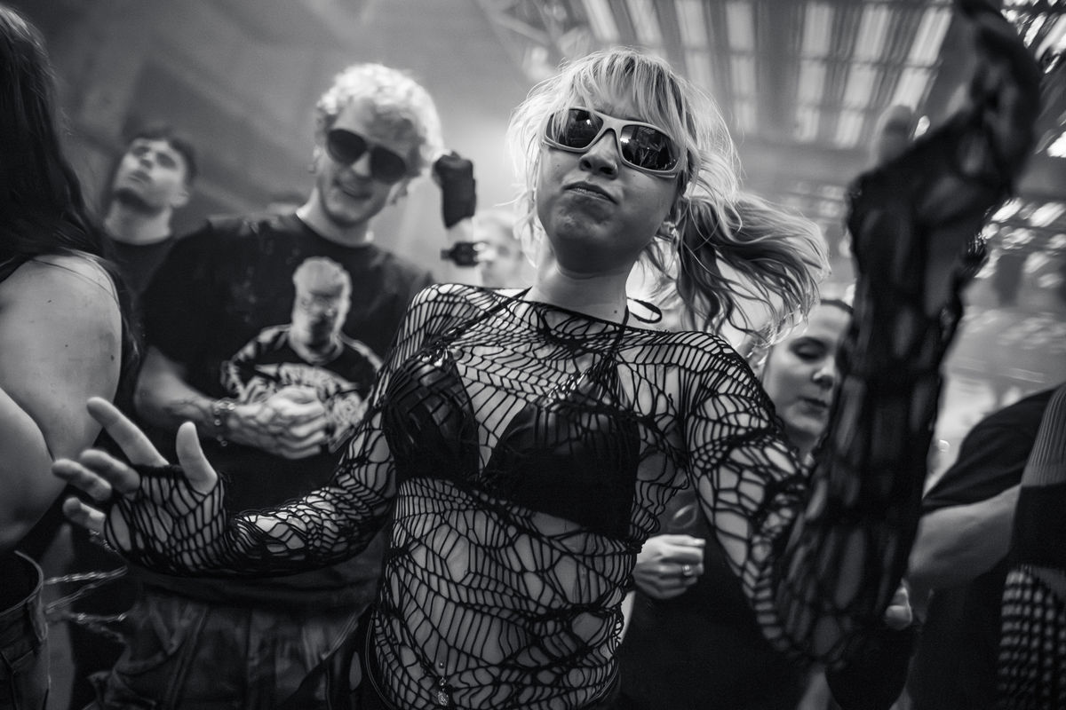 Loading... just a sec